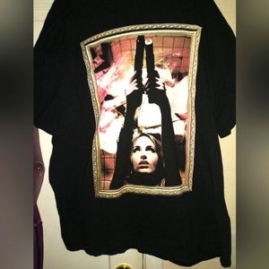 Men's t shirt